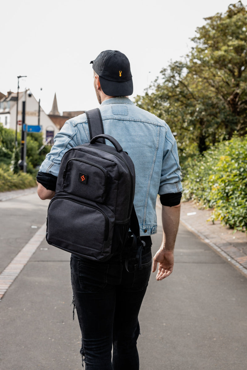 Zero Carlo Backpack - Charcoal Black